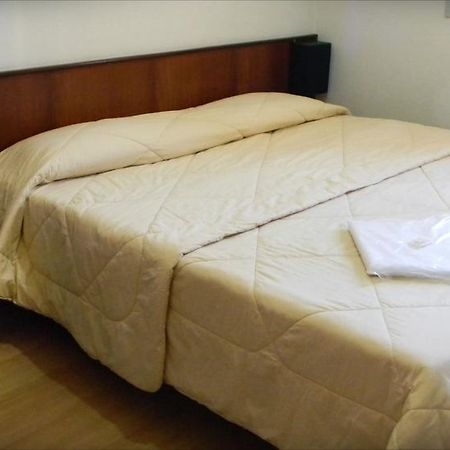 Hotel Chantilly Presidente Prudente Buitenkant foto